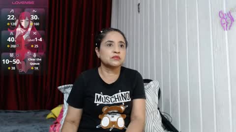 yaya____ online show from May 10, 8:03 pm