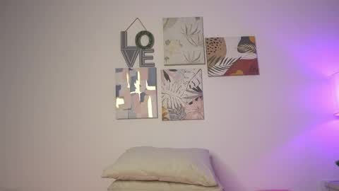 yayoi_cresp18 online show from February 22, 11:57 pm