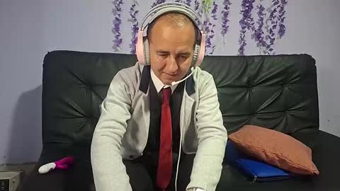 Hazzan online show from November 13, 2:49 pm