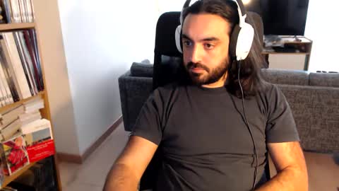 yeeaahoo online show from November 24, 8:58 am