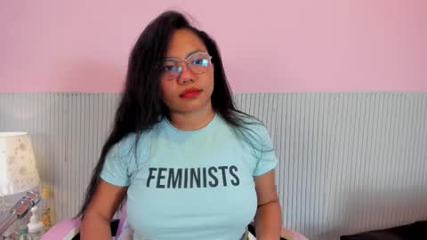 Snapshot of yeika_foxy chatting on October 25, 10:56 am yeika_foxy online show from October 25, 10:56 am