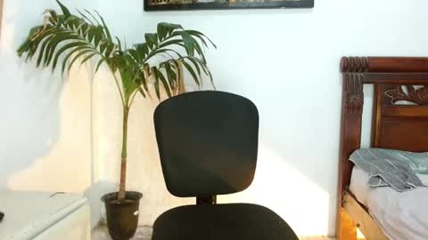 Snapshot of yeiko_park23 chatting on May 28, 2:31 am Yeiko Park23 online show from May 28, 2:31 am