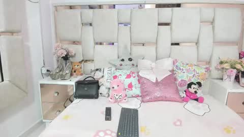 Yeins online show from November 28, 11:02 am