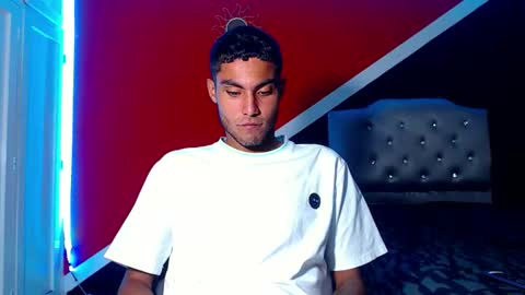 yeison_777_ online show from May 13, 6:22 am