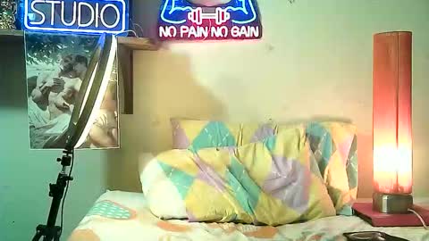 yeisoncastellanos1999 online show from January 11, 1:43 am