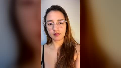 yelaine online show from July 2, 1:49 am