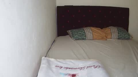 yelitzacarolina899 online show from May 21, 4:58 pm