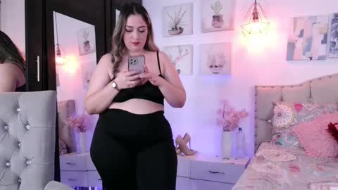 yellow_lily online show from March 12, 4:24 pm