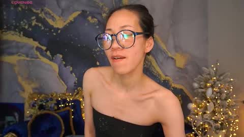 yennstar online show from February 27, 8:42 pm