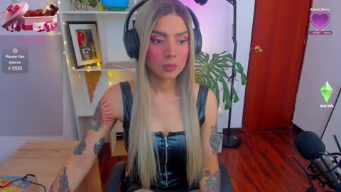 Snapshot of yeriawaddell_ chatting on January 6, 3:29 pm yeriawaddell  online show from January 6, 3:29 pm