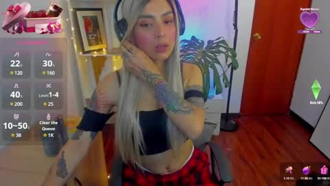 Snapshot of yeriawaddell_ chatting on January 10, 12:38 am yeriawaddell  online show from January 10, 12:38 am
