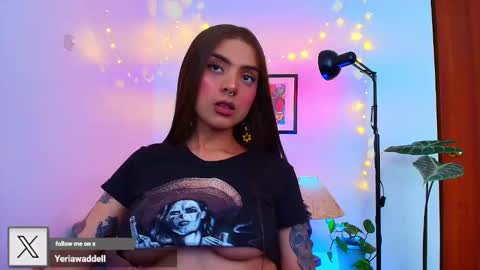 Snapshot of yeriawaddell_ chatting on February 22, 4:09 pm yeriawaddell  online show from February 22, 4:09 pm