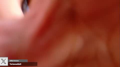 Snapshot of yeriawaddell_ chatting on October 7, 9:01 pm yeriawaddell  online show from October 7, 9:01 pm