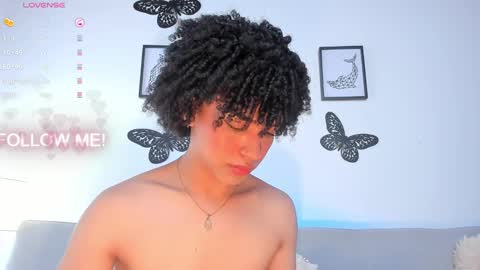 Snapshot of yess__daddyy chatting on December 12, 4:53 pm YAMPOOL online show from December 12, 4:53 pm