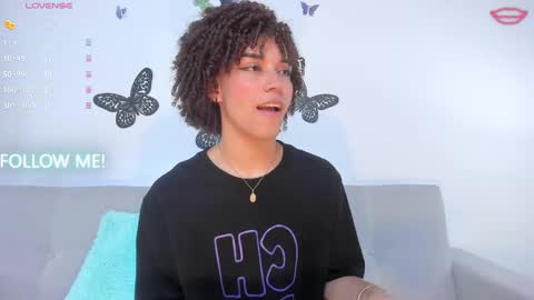 Snapshot of yess__daddyy chatting on March 6, 2:08 pm YAMPOOL online show from March 6, 2:08 pm