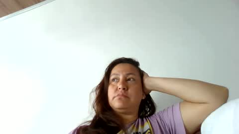 Snapshot of yessica_08 chatting on July 4, 4:24 pm yessica and andres online show from July 4, 4:24 pm