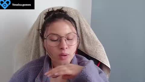 yessica_gomez01 online show from June 26, 10:14 pm