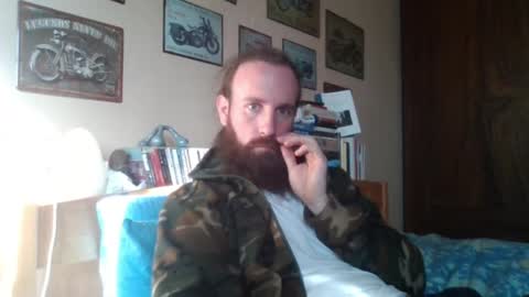 Snapshot of yeti_92 chatting on December 20, 12:38 pm yeti_92 online show from December 20, 12:38 pm