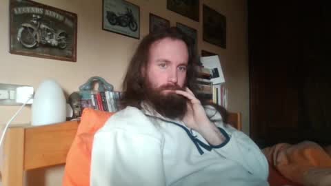 Snapshot of yeti_92 chatting on January 11, 12:29 pm yeti_92 online show from January 11, 12:29 pm