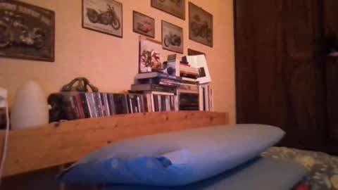 Snapshot of yeti_92 chatting on March 5, 5:29 pm yeti_92 online show from March 5, 5:29 pm