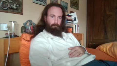 Snapshot of yeti_92 chatting on October 11, 12:58 pm yeti_92 online show from October 11, 12:58 pm