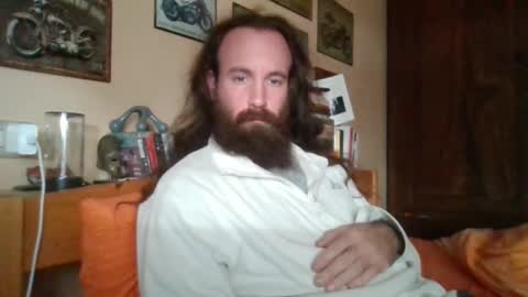 Snapshot of yeti_92 chatting on October 12, 12:15 pm yeti_92 online show from October 12, 12:15 pm