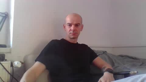 yewloo online show from March 15, 6:30 am