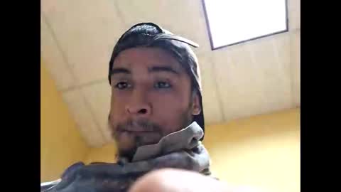 Snapshot of yezzi_1997 chatting on October 23, 12:32 am yezzi_1997 online show from October 23, 12:32 am