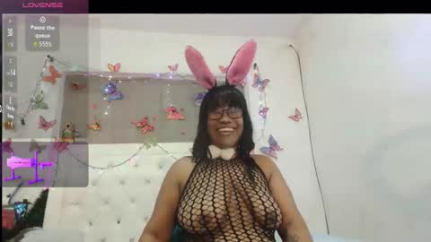 Snapshot of yhazan_blake88 chatting on November 1, 4:14 am Yhazan Blake online show from November 1, 4:14 am