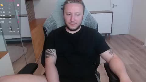 Snapshot of yhdxhy chatting on May 31, 6:09 pm James online show from May 31, 6:09 pm