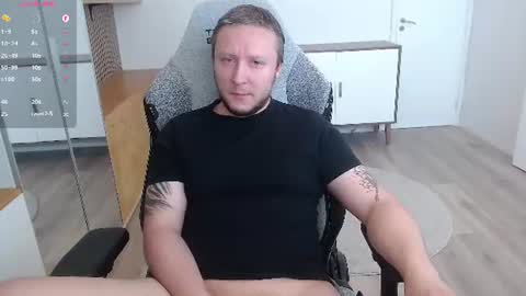 Snapshot of yhdxhy chatting on June 20, 1:14 pm James online show from June 20, 1:14 pm