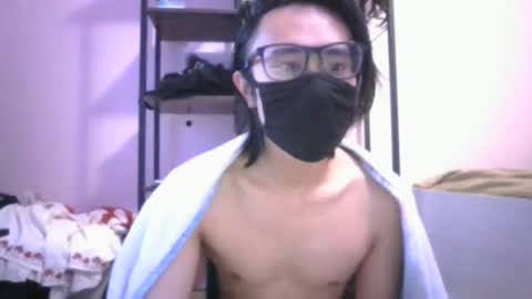 Snapshot of yin476 chatting on October 24, 2:57 pm yin476 online show from October 24, 2:57 pm