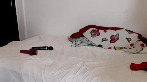 Snapshot of ying_yang_ chatting on February 2, 9:45 pm tulipan online show from February 2, 9:45 pm