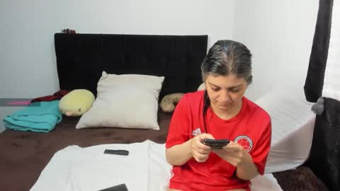 yinyyanghot online show from October 14, 9:10 am