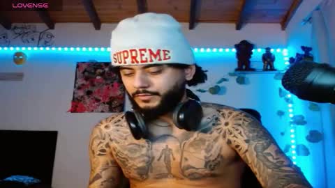 Snapshot of yio__cohen chatting on January 14, 11:37 pm yio cohen online show from January 14, 11:37 pm