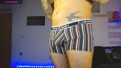 Snapshot of yio__cohen chatting on January 22, 7:03 am yio cohen online show from January 22, 7:03 am