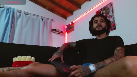 Snapshot of yio__cohen chatting on September 18, 5:42 am yio cohen online show from September 18, 5:42 am