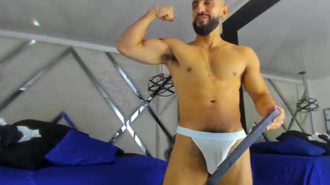 Yiyo online show from February 15, 4:36 am