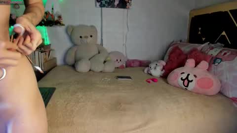 Snapshot of yluismag chatting on November 28, 5:21 am lucy online show from November 28, 5:21 am