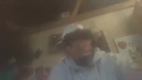 Snapshot of ymmotg chatting on January 1, 5:33 am ymmotg online show from January 1, 5:33 am