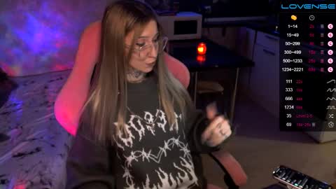     online show from December 15, 10:37 pm