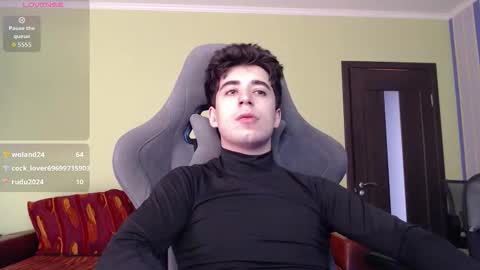 Snapshot of yofukashi chatting on October 15, 9:31 am yofukashi online show from October 15, 9:31 am