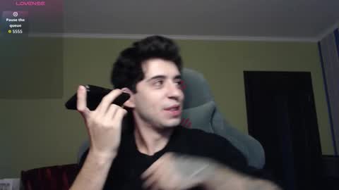 Snapshot of yofukashi chatting on October 23, 1:43 pm yofukashi online show from October 23, 1:43 pm