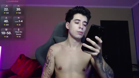 Snapshot of yofukashi chatting on November 25, 10:43 pm yofukashi online show from November 25, 10:43 pm