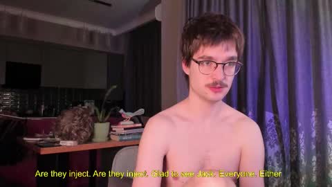 Snapshot of yoga_pizza_420 chatting on February 8, 4:27 am Max online show from February 8, 4:27 am