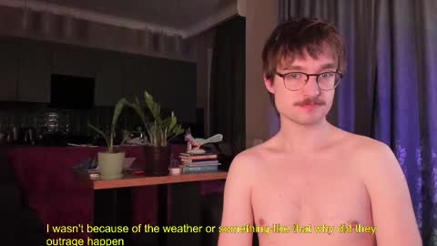 Snapshot of yoga_pizza_420 chatting on February 21, 4:35 am Max online show from February 21, 4:35 am