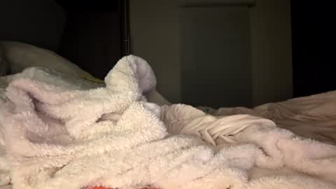 Yogiblondebangme online show from June 17, 1:52 am