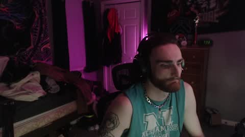 Snapshot of yogurtmaker chatting on December 24, 12:33 am Yogurtmaker online show from December 24, 12:33 am