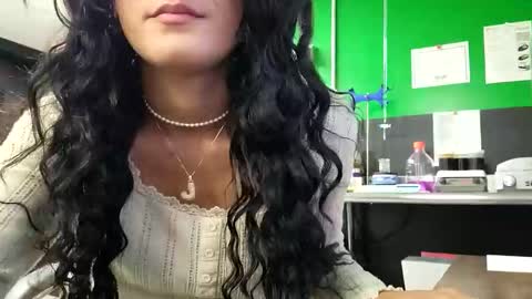 Snapshot of yoitshoney chatting on May 29, 5:22 pm Yoitshoney online show from May 29, 5:22 pm