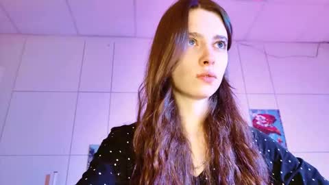 yoka_paradoxxx online show from March 5, 9:05 am